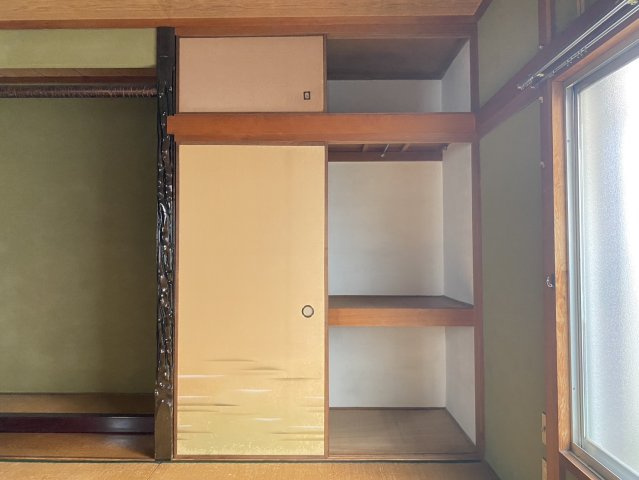 神戸市西区玉津町今津戸建の収納