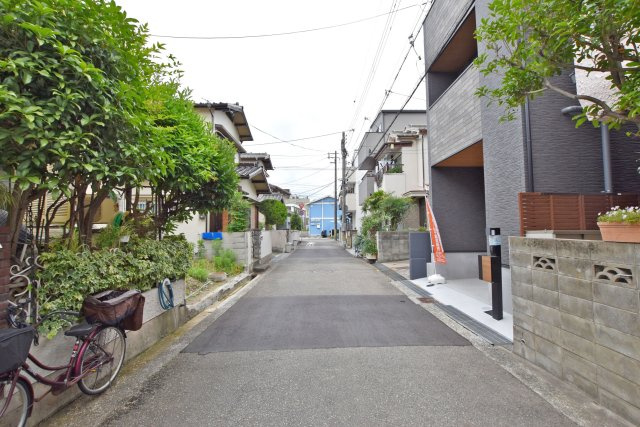 尼崎市稲葉荘1丁目新築一戸建て│2SLDK＋駐車1台可の周辺|物件の選び方、住宅ローンの注意点など、お客様の疑問にお答えします！ご不明な税金・諸費用についても丁寧にサポートいたします。現地見学で、住まいのイメージやご希望をぜひお聞かせください。