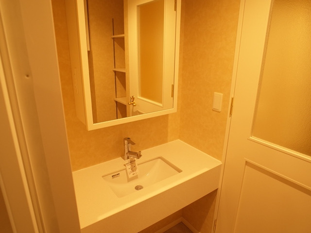THE APARTMENT HAKATAの洗面所