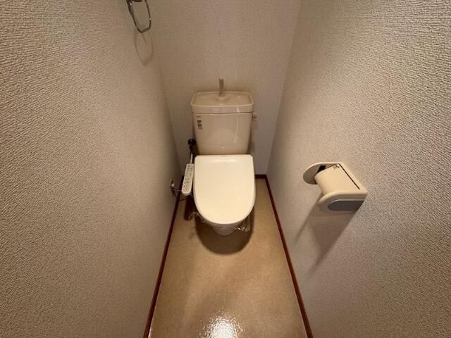 熊本市北区弓削５丁目の賃貸マンションのトイレ