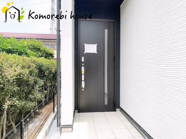 北本市本宿6丁目　4期　新築一戸建て　ブルーミングガーデン　01の玄関|シンプルで使いやすい玄関です