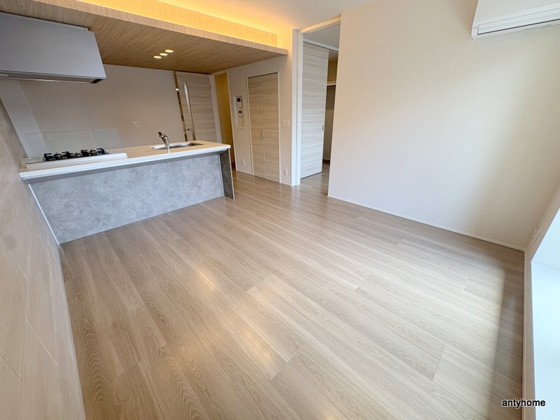 モンセルの居間・リビング