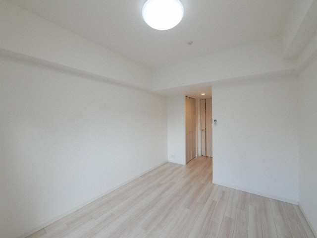 S-RESIDENCE阿波座WESTの洋室