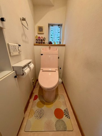 野田市尾崎台　店舗付き中古戸建のトイレ|ゆったりとした空間のトイレです！