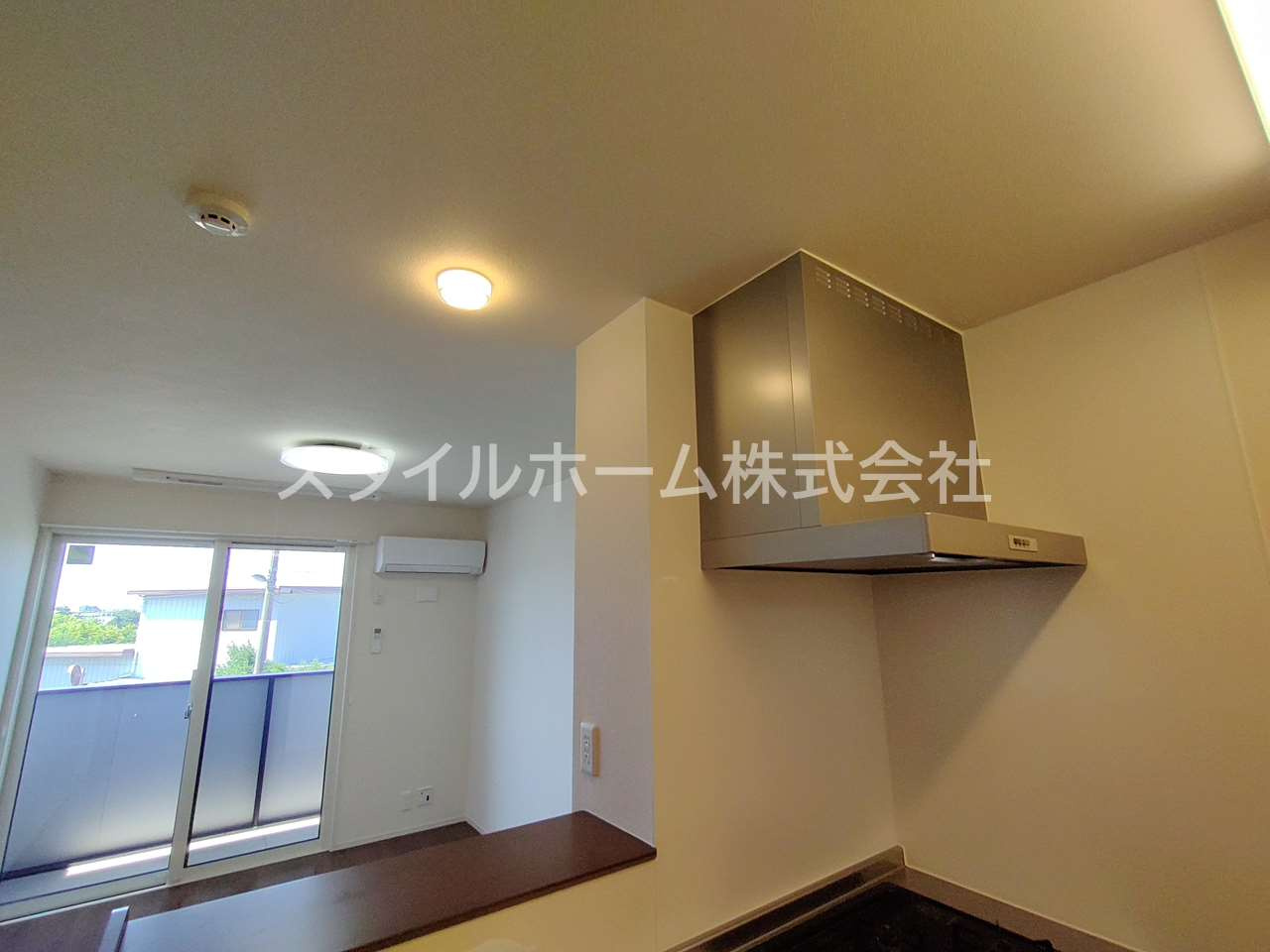 ヴィルヌーブ野路の内装|同建物内別部屋の写真です。