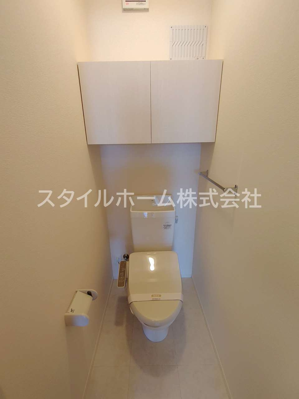 ヴィルヌーブ野路のトイレ|同建物内別部屋の写真です。
