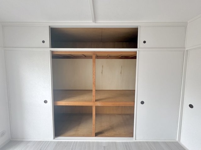 渦ヶ森コーポ18号館の収納|大きな荷物でも充分入る収納付き
