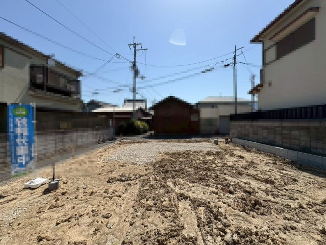  日置荘西町２丁　新築一戸建の外観|システムキッチンはカウンターキッチンを採用しています。ビルトイン浄水器もあり設備が充実しています。
