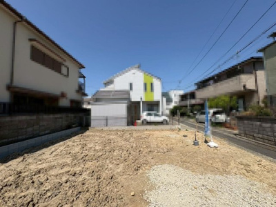 【周辺】 |  日置荘西町２丁　新築一戸建 | 閑静な住宅地です。駐車スペース１台確保！カーライフも安心です。