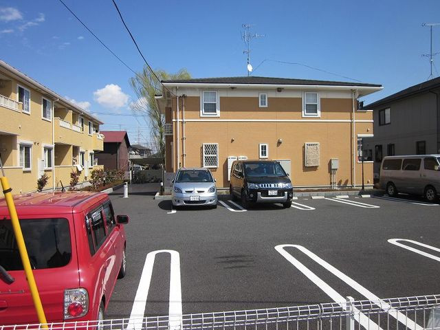 ウィズの駐車場|駐車スペースもあります