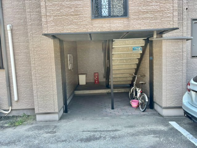 リバーサイド　弐番館のエントランス