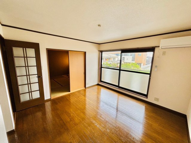 リバーサイド　弐番館の居間・リビング