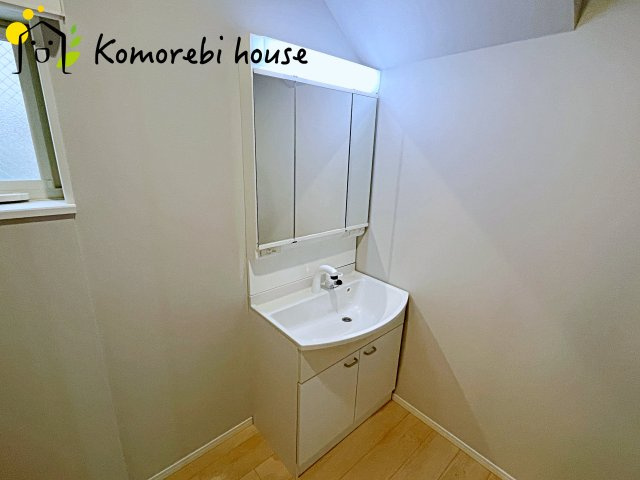 さいたま市大宮区三橋４丁目　中古戸建の独立洗面台|26.7.3　撮影済み
