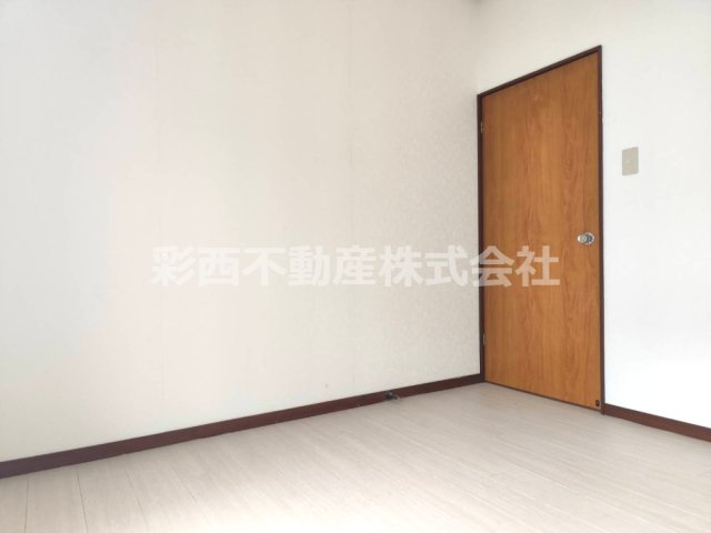 東大和市狭山４丁目中古戸建の洋室