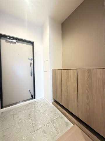 シャルム長田の玄関|シンプルで使いやすい玄関です