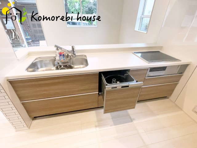 さいたま市西区佐知川　7期　新築一戸建て　ブルーミングガーデン　01のキッチン|26.06.15　撮影済み