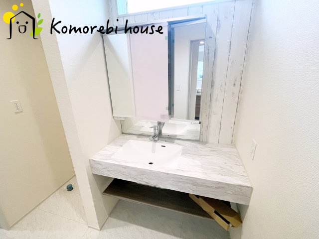 さいたま市西区佐知川　7期　新築一戸建て　ブルーミングガーデン　01の独立洗面台|26.06.15　撮影済み