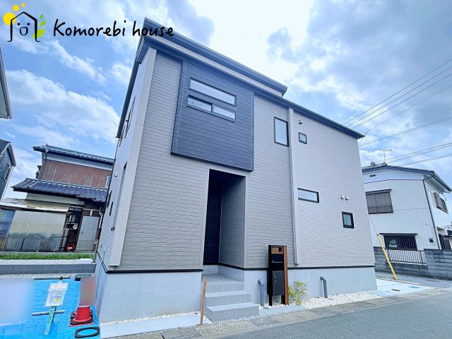 さいたま市西区佐知川　7期　新築一戸建て　ブルーミングガーデン　01
