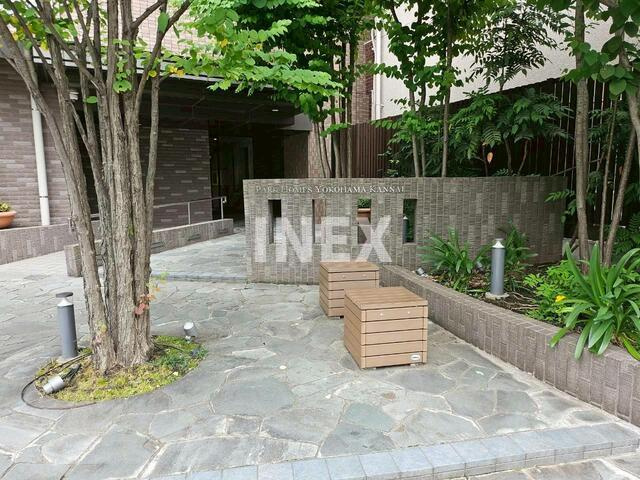 横浜市中区吉田町の賃貸マンションのエントランス