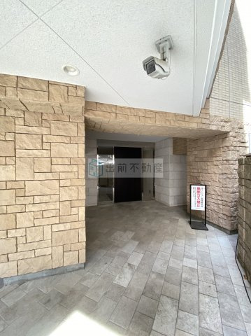板橋区大山金井町の賃貸マンションのエントランス