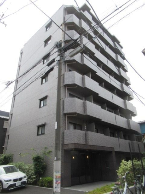 ルーブル大島参番館の外観