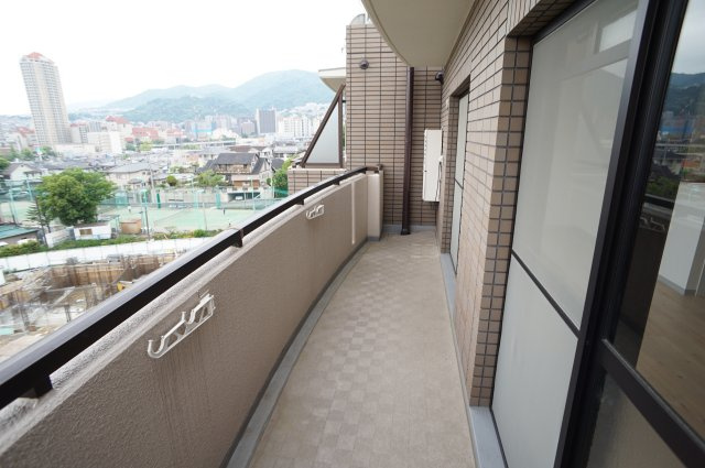 宝塚彩悠館のバルコニー