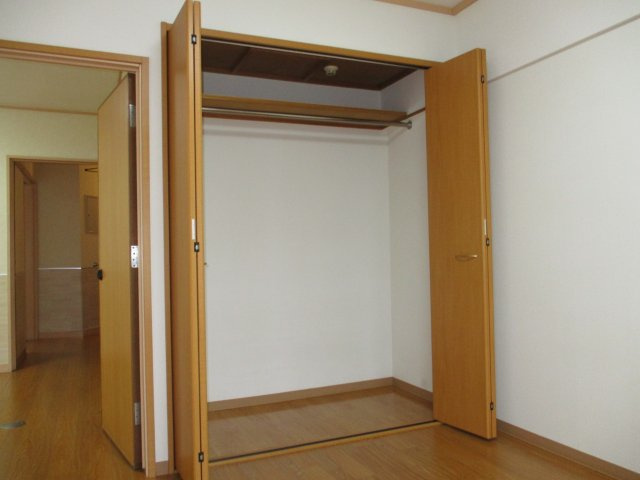 エステイトツジの収納