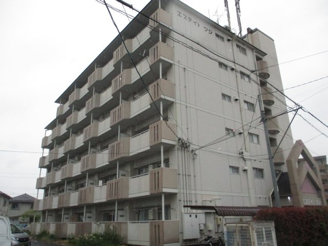 エステイトツジの外観
