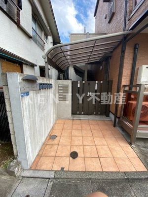 【エントランス】 | グレイスコート三番館 | 建物の内部です