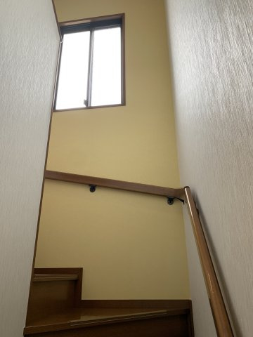 西明石　鳥羽一戸建て　のその他|階段です。ダウンライト新設しました。