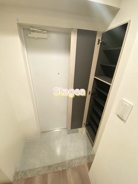 Residence Omiya Hikawasandoの玄関