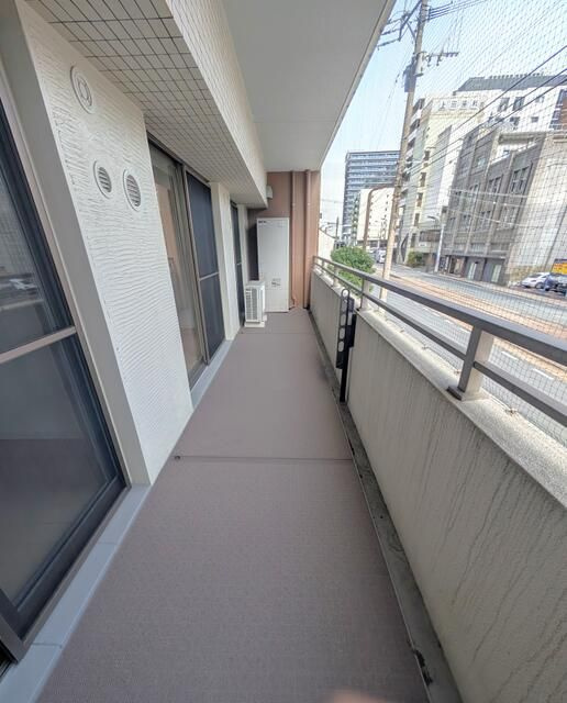 熊本市中央区練兵町の賃貸マンションのバルコニー