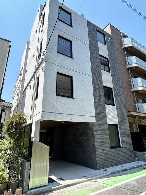 ＬｉｖｅＦｌａｔ千駄木のエントランス