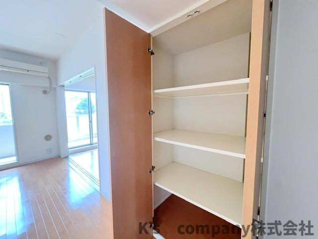 ◎茅ヶ崎市中海岸4丁目　プランヴェール茅ヶ崎中海岸の収納|リビング収納☆急なお客様でも対応できます♪