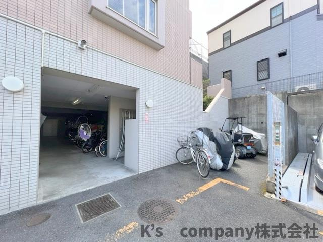 ◎茅ヶ崎市中海岸4丁目　プランヴェール茅ヶ崎中海岸の駐輪場|駐車スペース◇