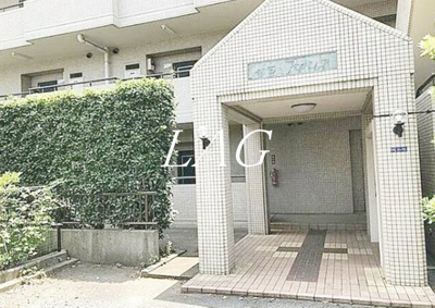 【エントランス】 | ベラアカシア | エントランスです。