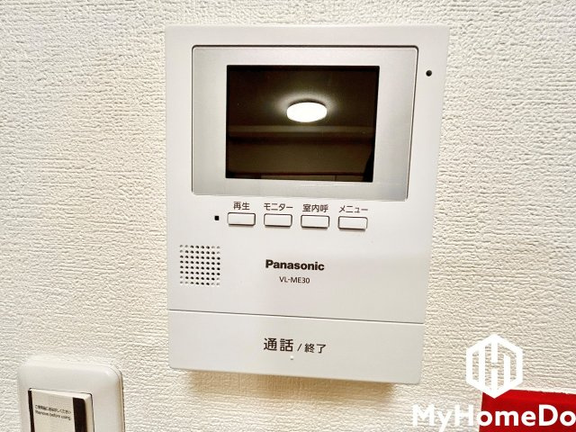 日商岩井栄ハイツの設備|顔が見える安心感！TVモニター付インターホンでセキュリティ面も安心