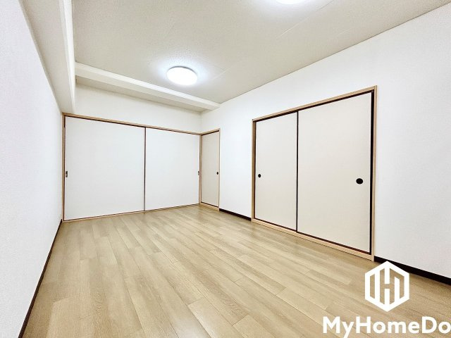 日商岩井栄ハイツの洋室|独立した居室なのでプライベートな時間をゆったり過ごせそうです。