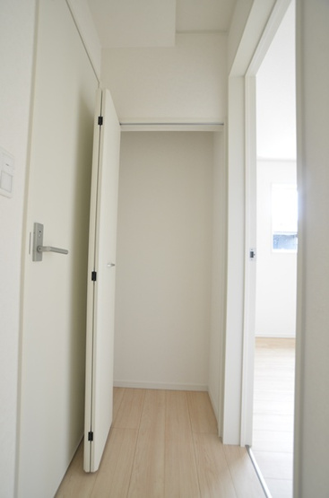 【収納】 | 綾瀬市深谷南４丁目　新築戸建て　全5棟【仲介手数料無料】 | 2階