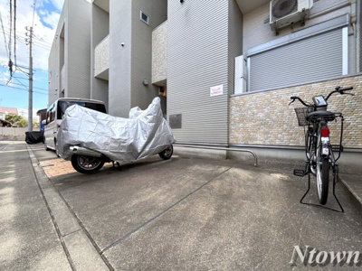 【その他共用部分】 | ロレイアム | 駐輪場です