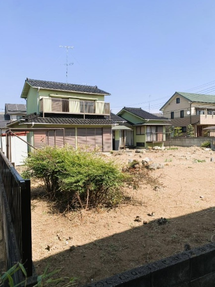 【中古戸建】行田市持田3丁目の外観|■外観｜外構や植栽の計画次第で、リゾートのような非日常間のある空間づくりも可能です♪