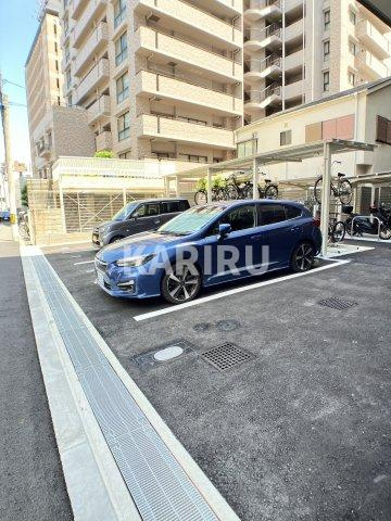 Avenir　新深江の駐車場