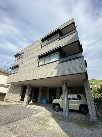 エスティーア洋光台の外観