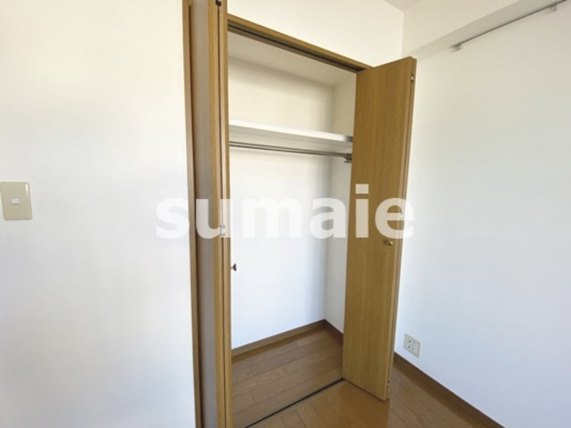 グランファミリエ大宮の収納|ハンガーポール付きのクローゼットです！