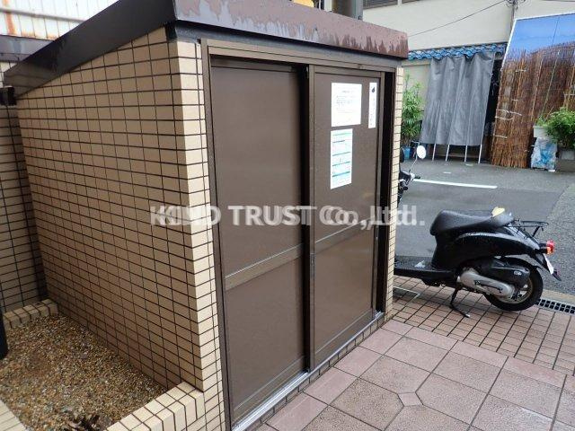 ピュアコート天神橋のその他共用部分|ゴミステーションになります