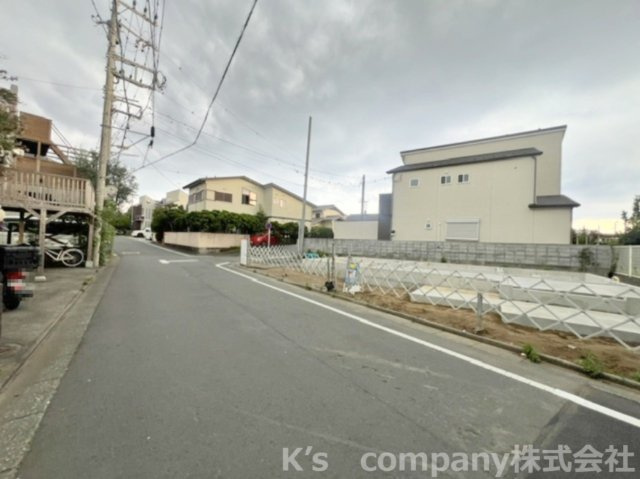 ◎藤沢市鵠沼海岸4丁目　新築戸建の前面道路含む現地写真|2026.6.12撮影◇