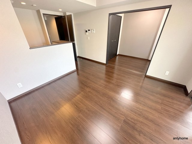 パンセ新町の居間・リビング