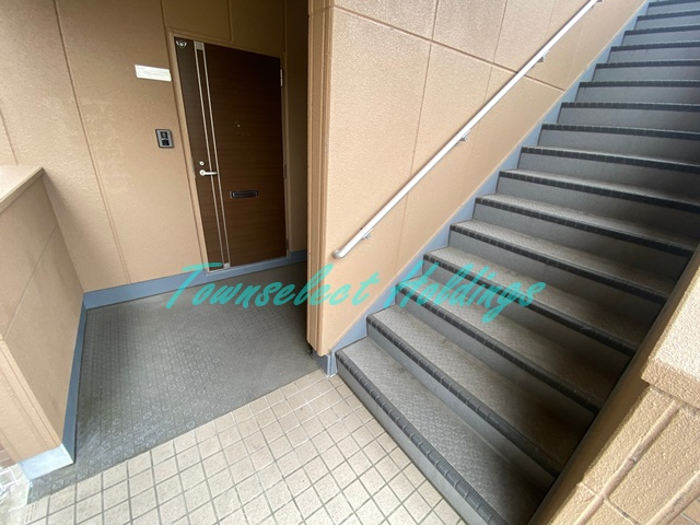 藤沢市藤沢の賃貸マンションのエントランス