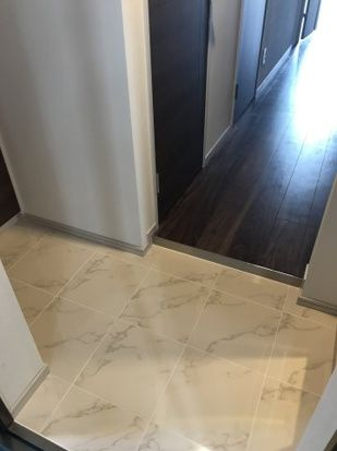 クレヴィスタ亀戸Ⅴの玄関