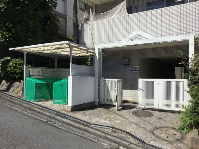 ヒルサイドテラス東寺尾のその他共用部分|専用ごみ置場　※実際の使用状況とは異なります(現況優先)
